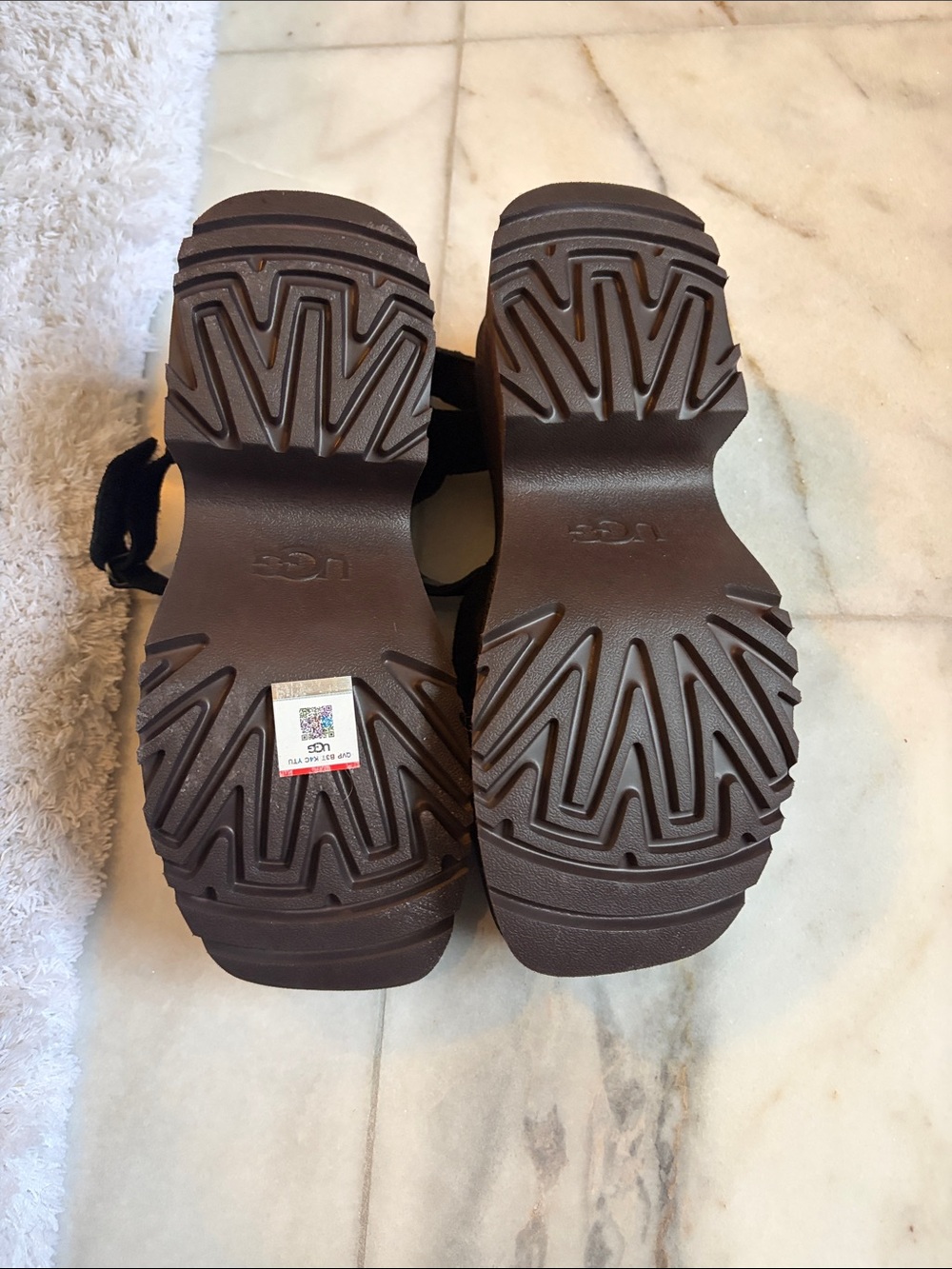 Black Ugg Platform Suede Strappy Sandals - Women sz 9 - Picture 2 of 3